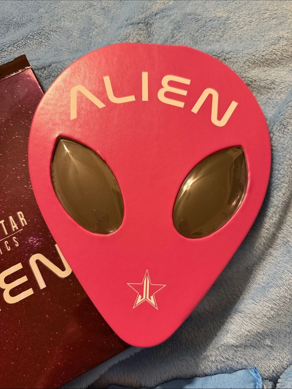Jeffree Star Alien Palette. BRAND NEW